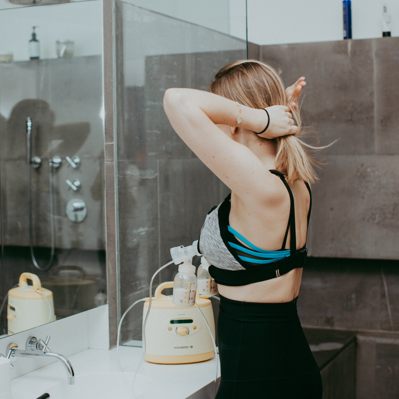 Postpartum Hair Loss: What to Expect and How to Deal with Hair Loss