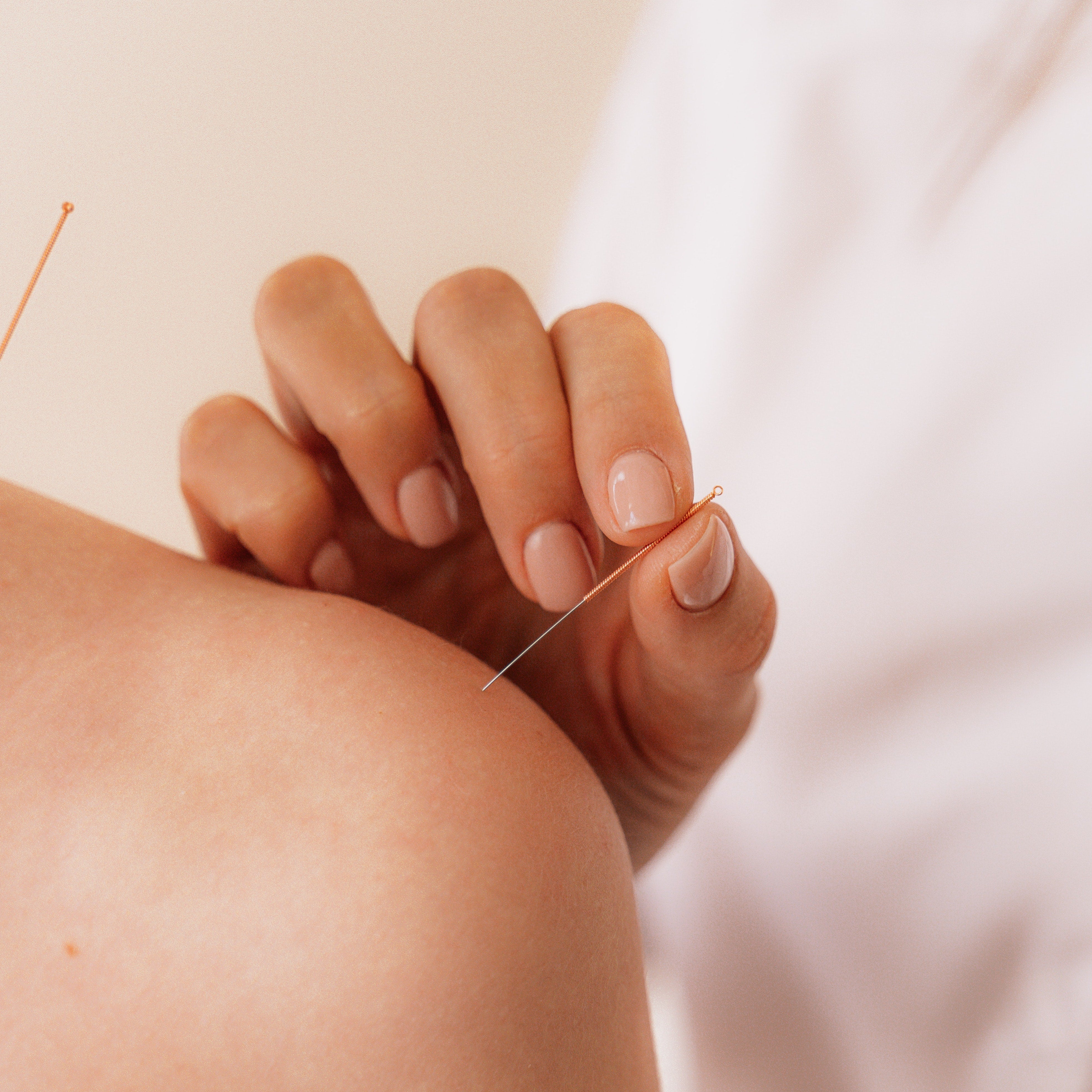 4 Common Breastfeeding Challenges and Alternative Therapies to Try